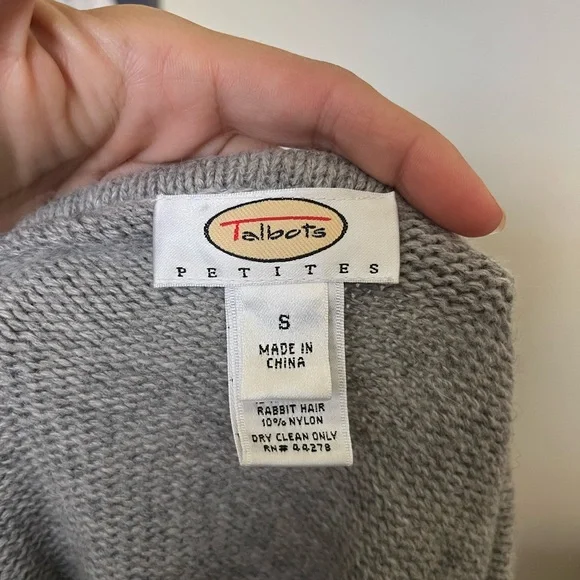 Vintage Talbots Petites Floral Embroidered Wool & Angora Cardigan Sweater Top S - Picture 8 of 9